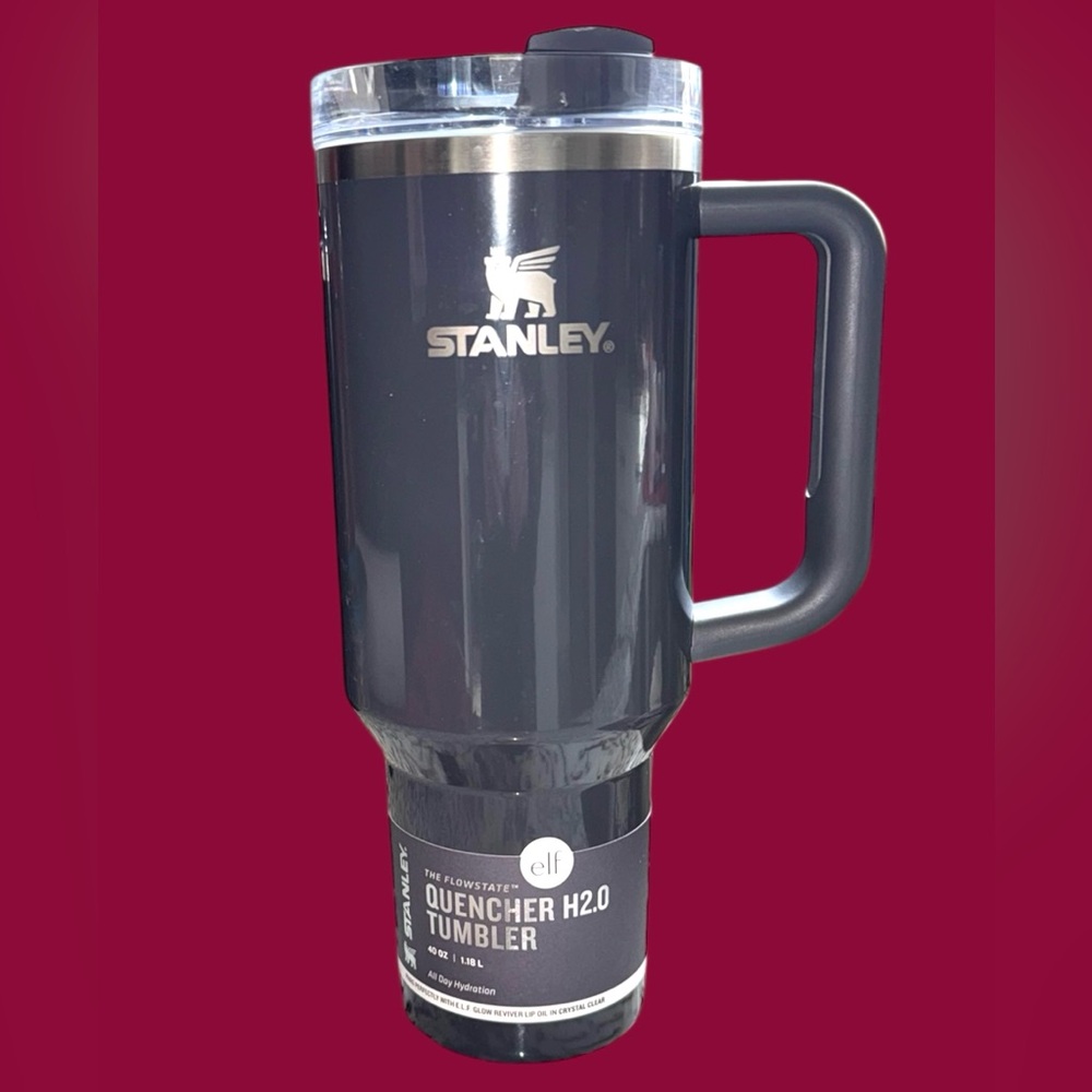 Stanley Black Quencher H2.0 Tumbler with Handle